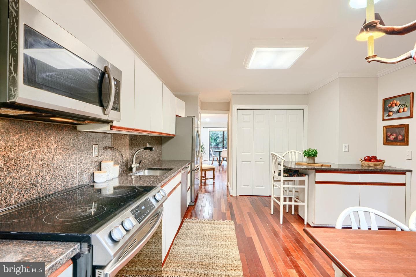 8223 Ruxton Crossing Court photo 12