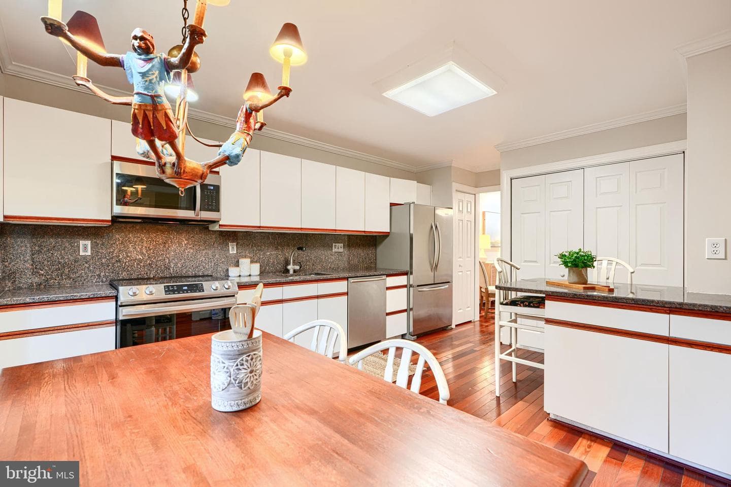 8223 Ruxton Crossing Court photo 17