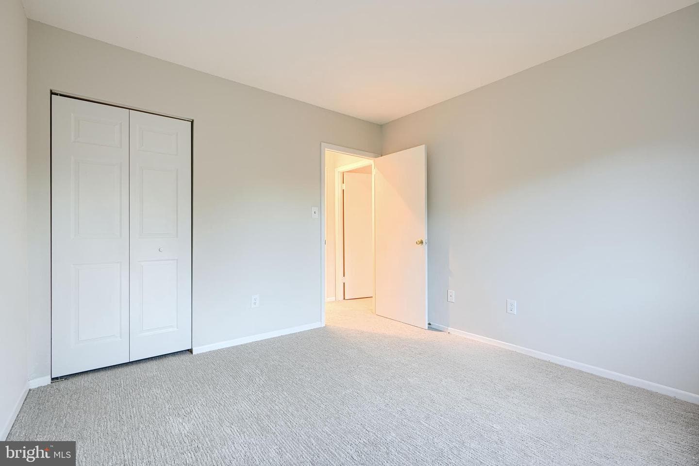 8223 Ruxton Crossing Court photo 30