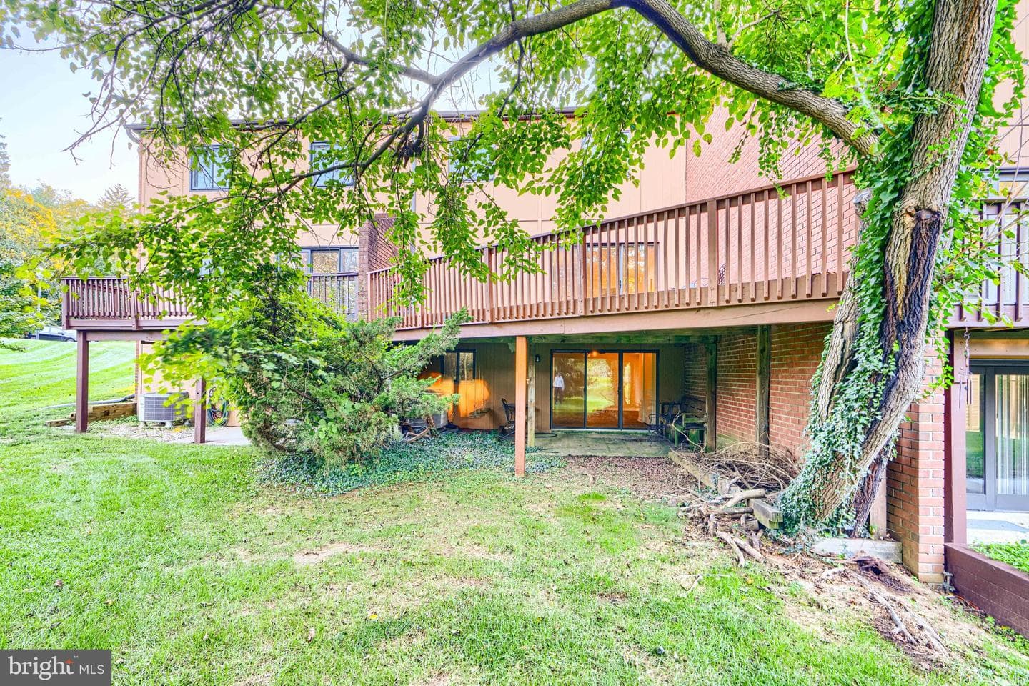 8223 Ruxton Crossing Court photo 44