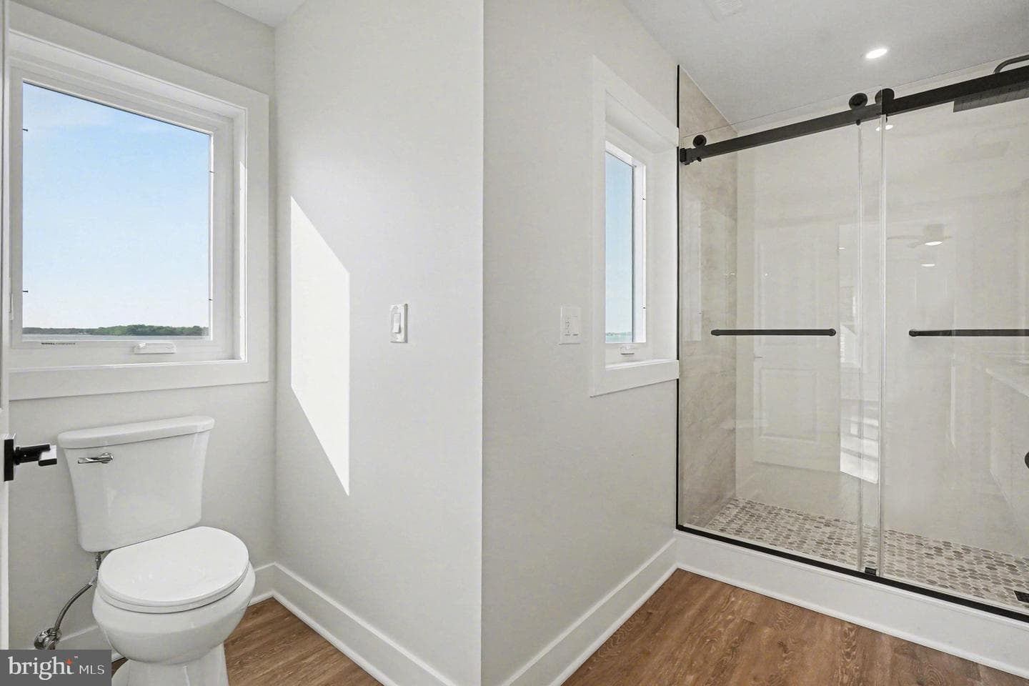 9108 Hinton Avenue photo 38