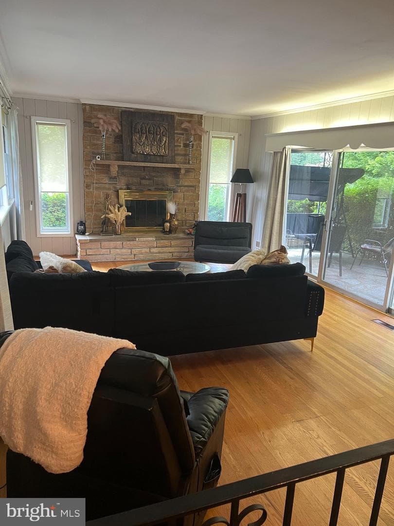 1201 Wisteria Drive photo 2