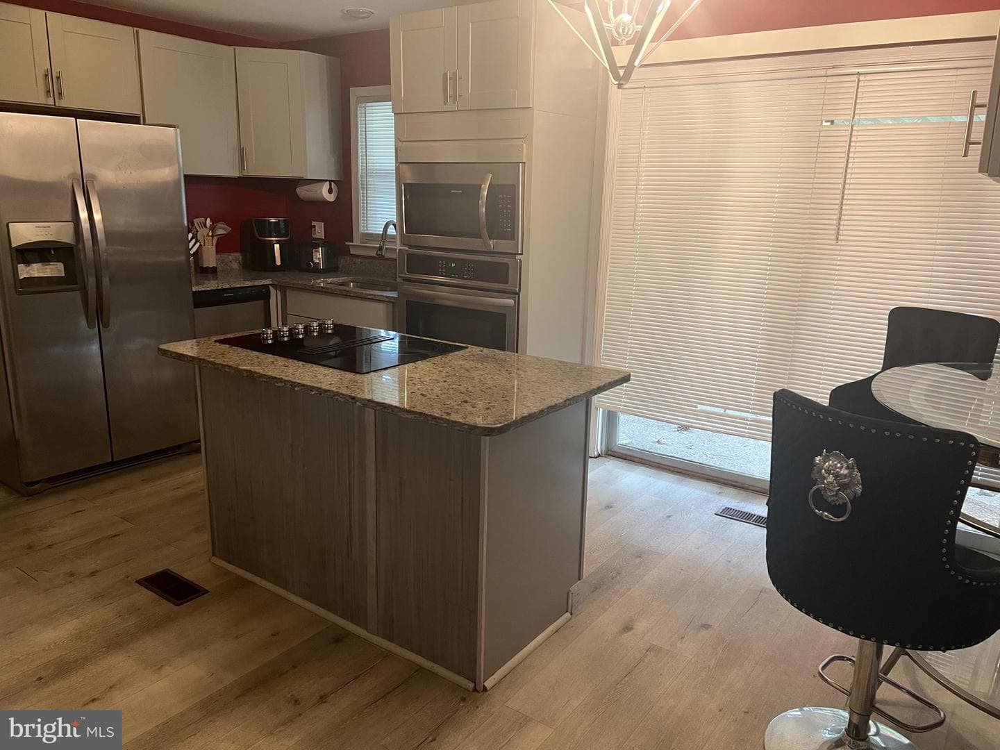 1201 Wisteria Drive photo 4