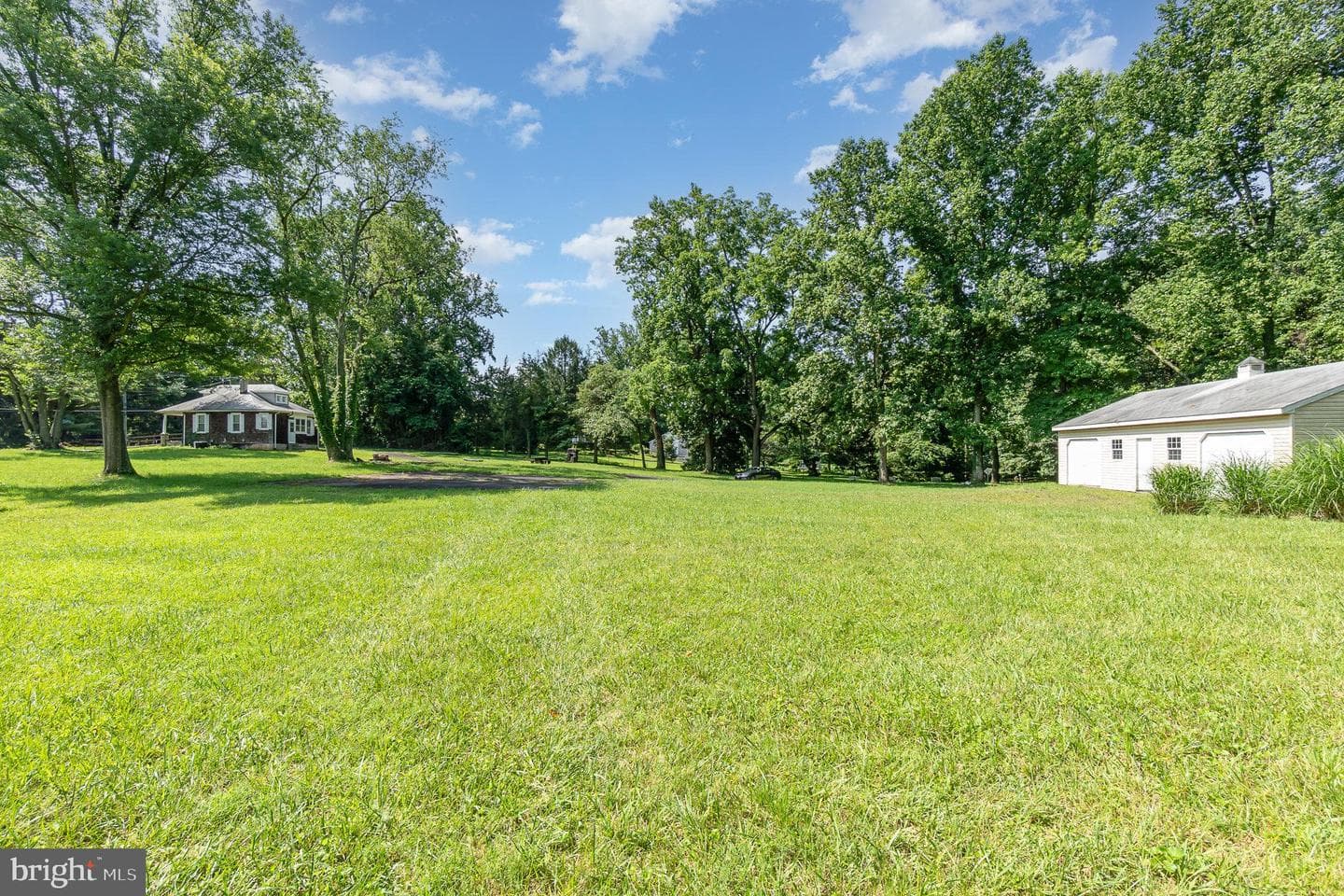 12000 Belair Road photo 10