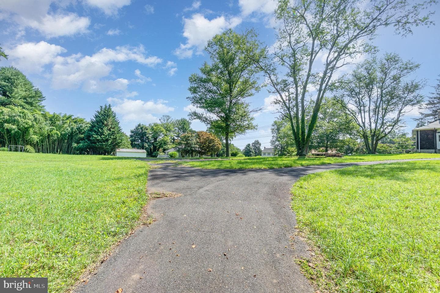 12000 Belair Road photo 14