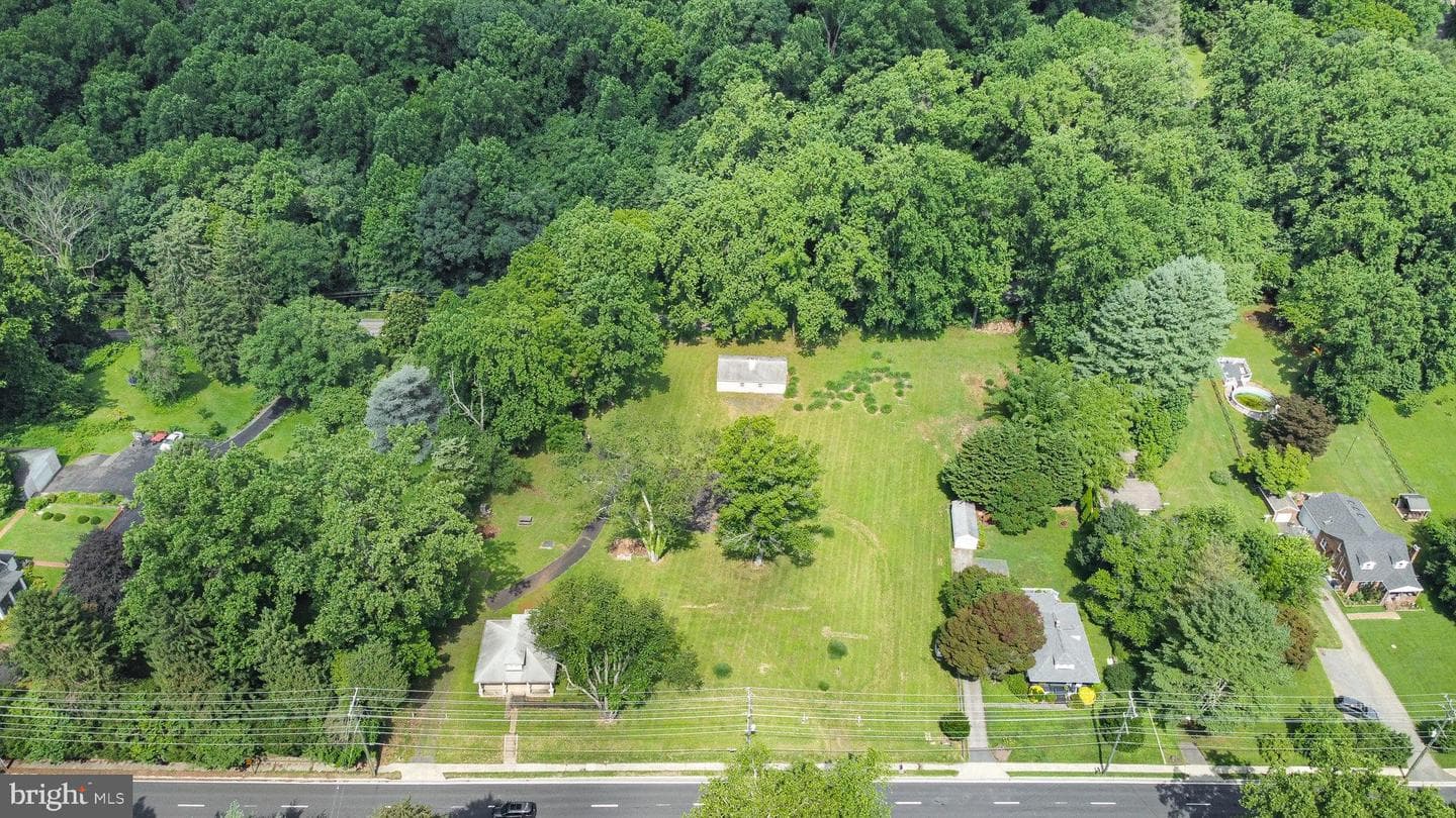 12000 Belair Road photo 25