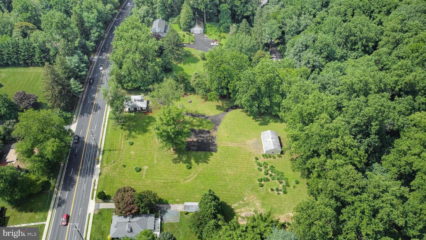 12000 Belair Road photo 27