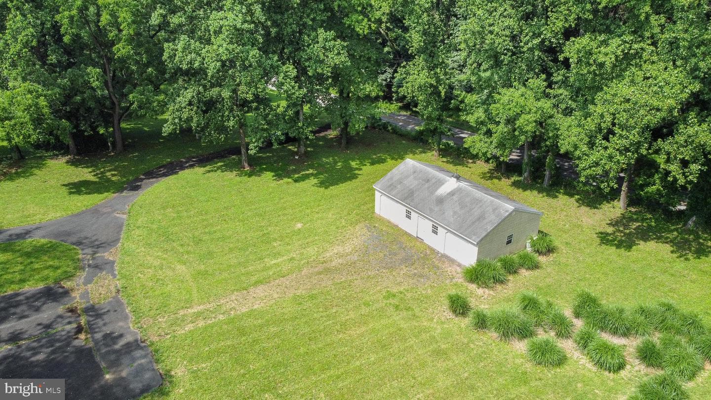 12000 Belair Road photo 28