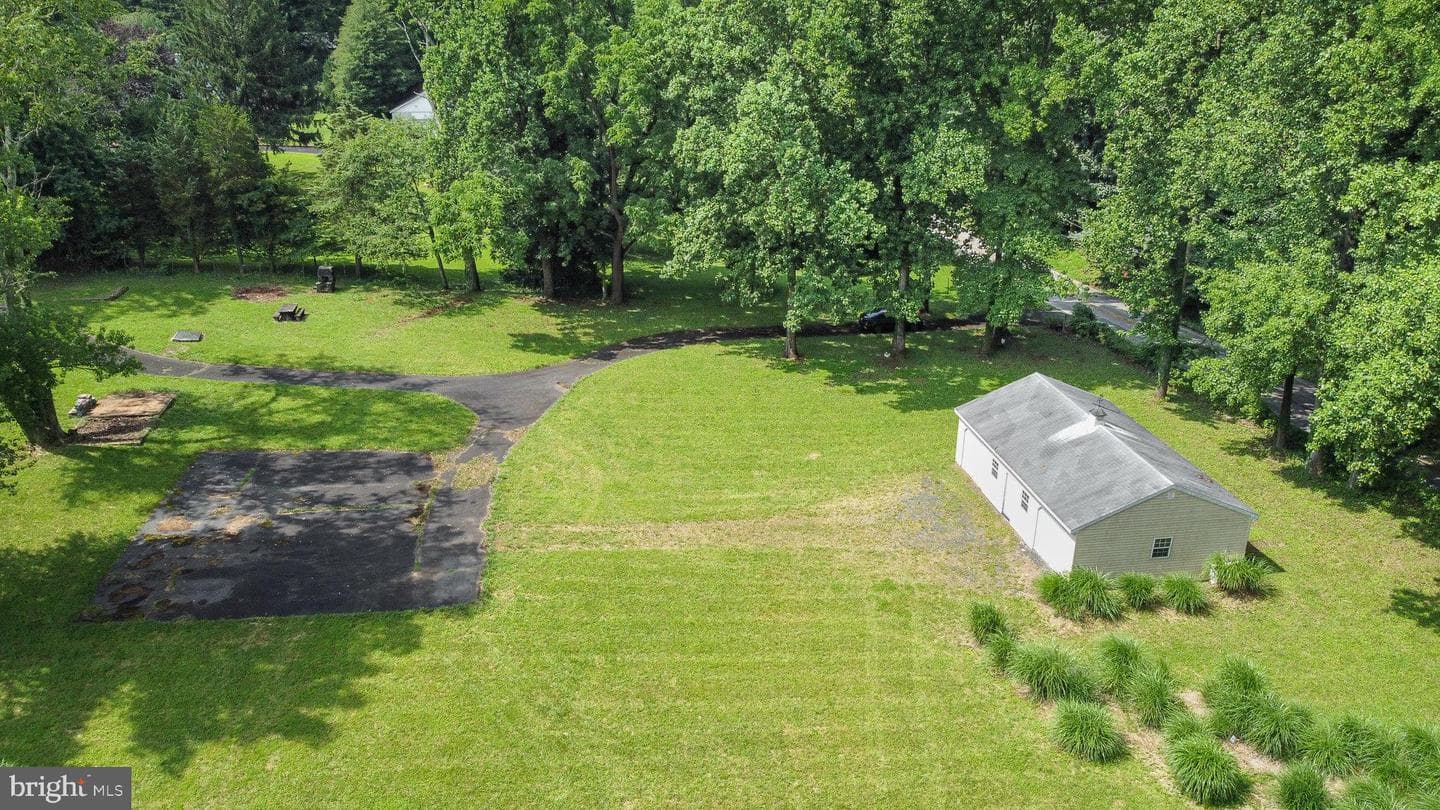 12000 Belair Road photo 30
