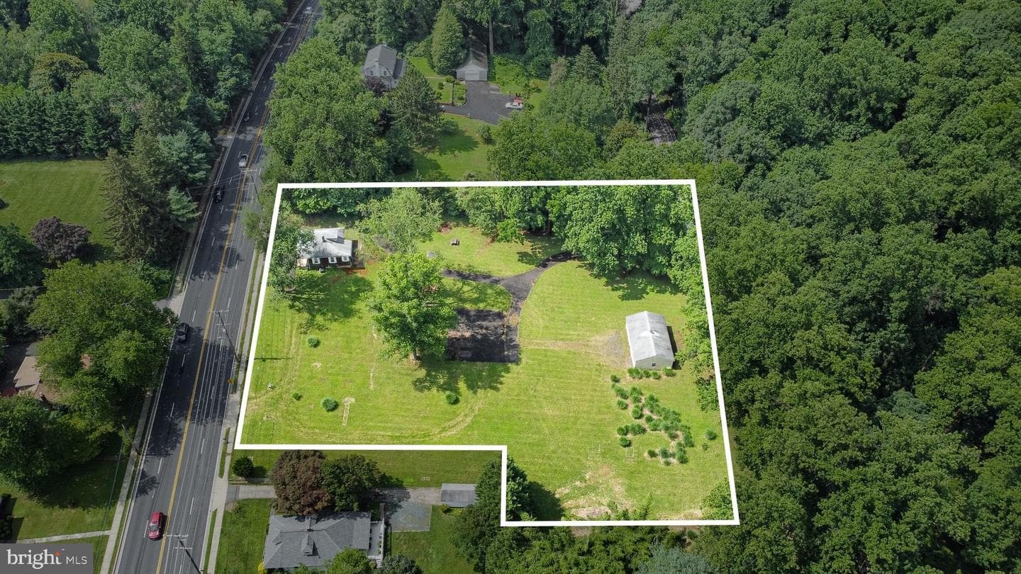 12000 Belair Road photo 32