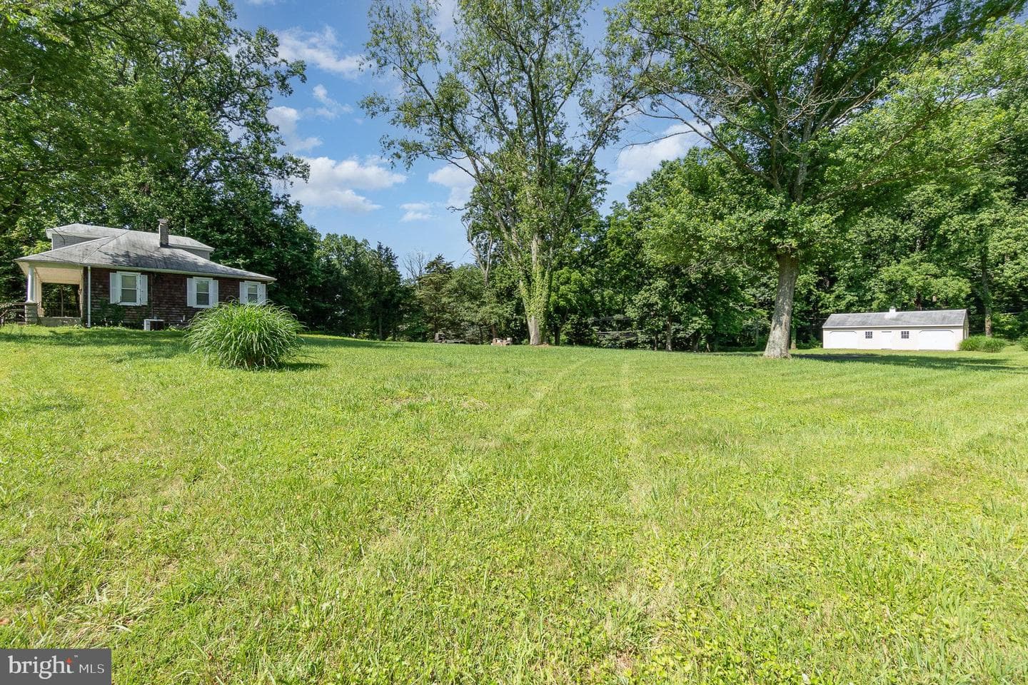 12000 Belair Road photo 5