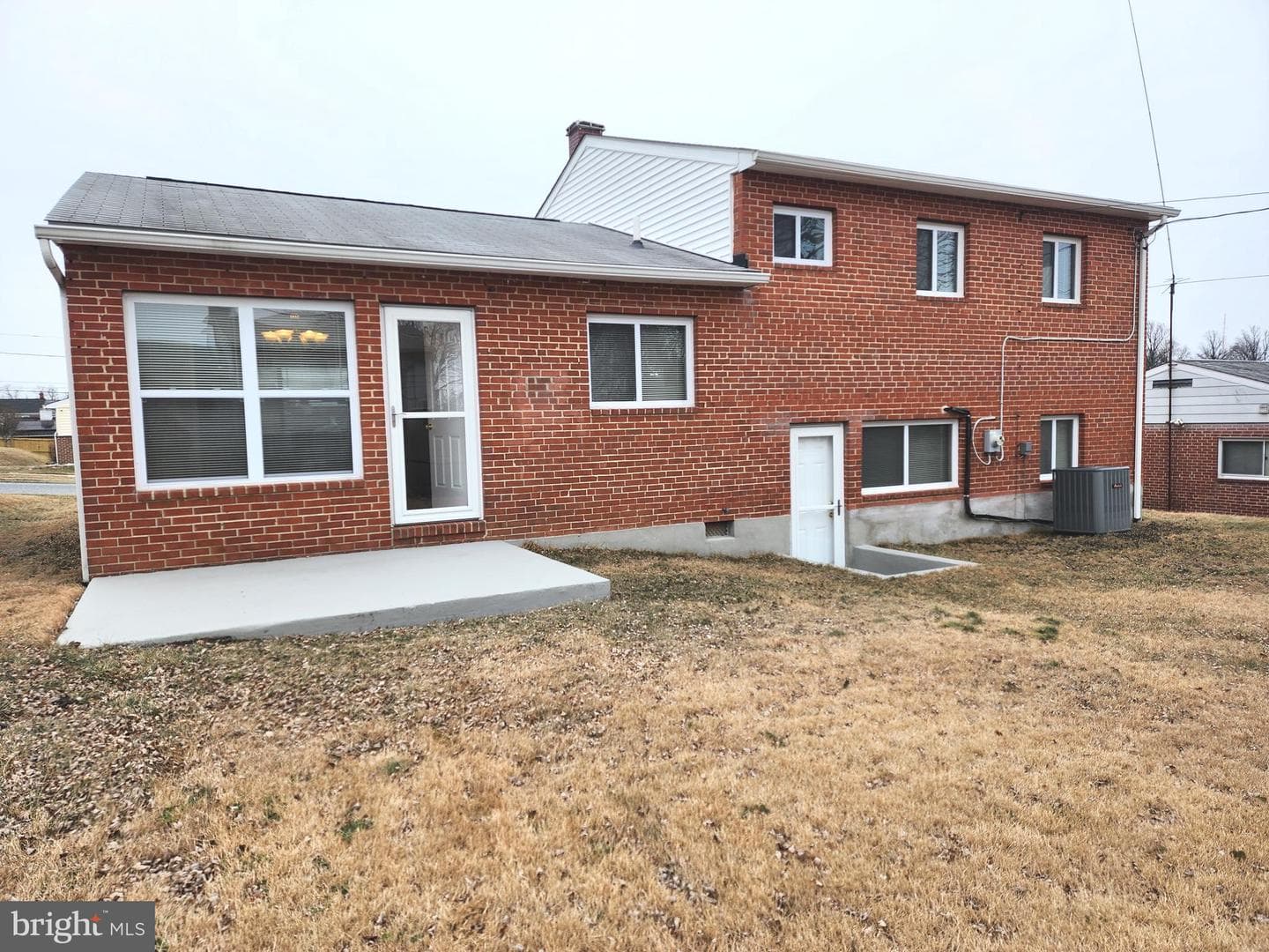 914 Vanderwood Road photo 3