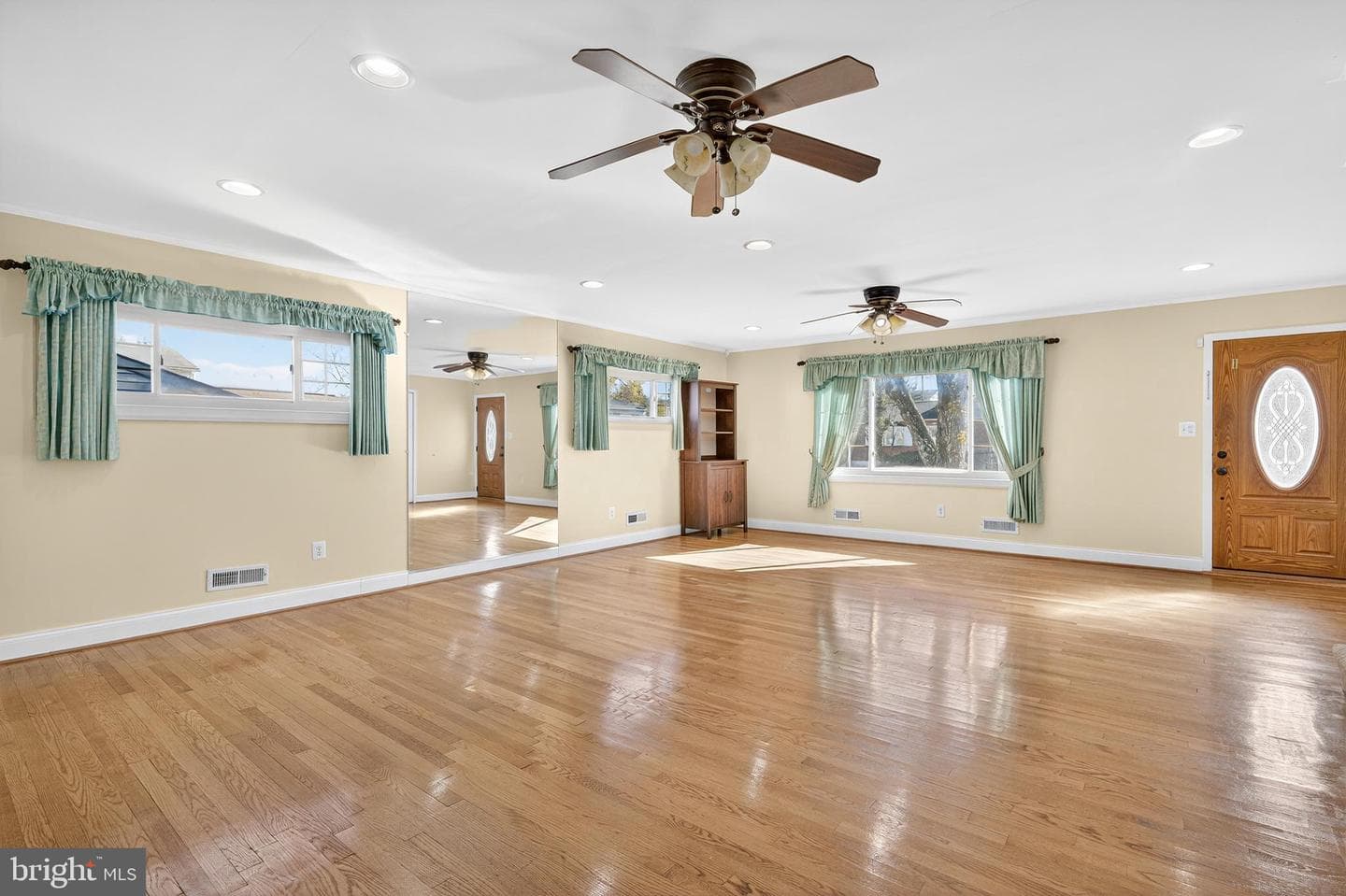 910 Prestwood Road photo 12