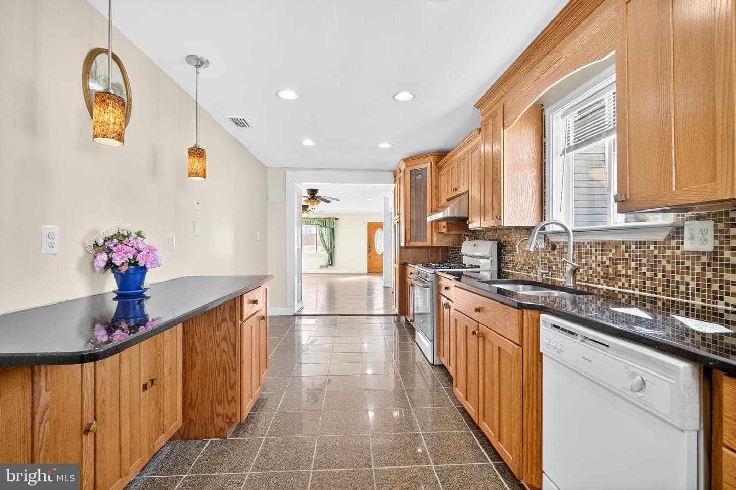 910 Prestwood Road photo 15