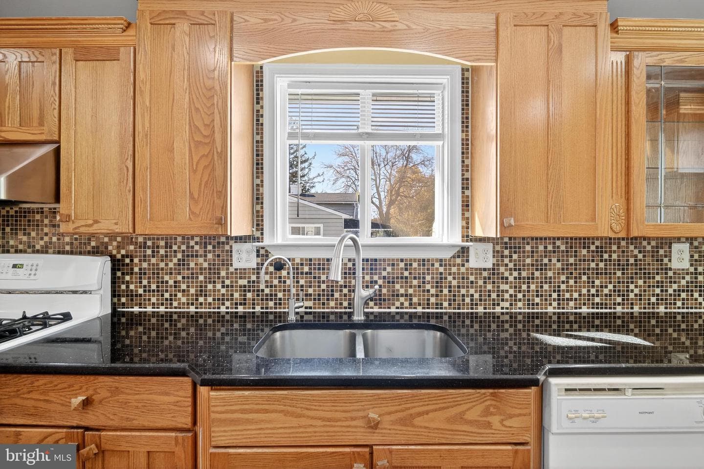 910 Prestwood Road photo 17