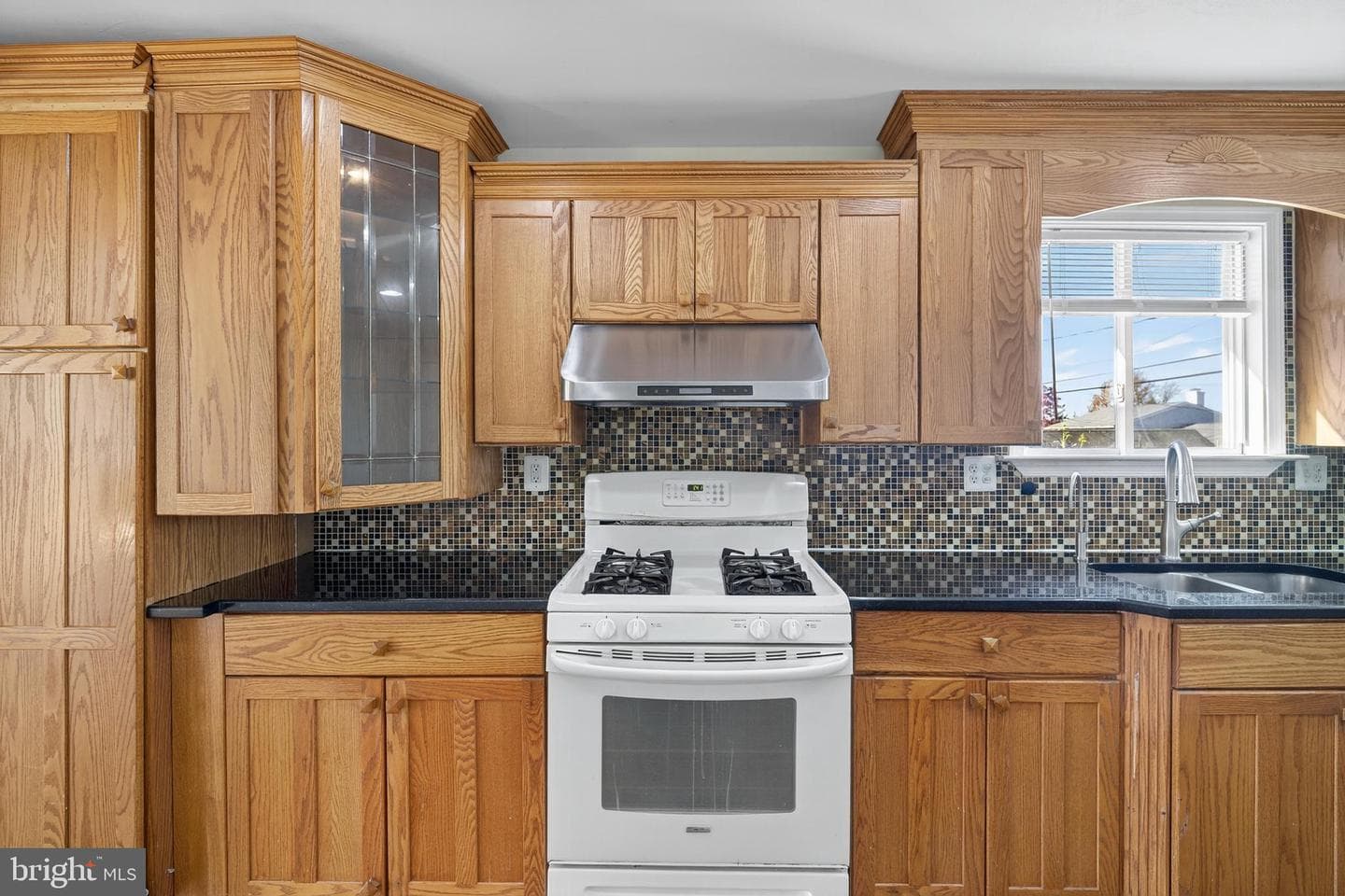 910 Prestwood Road photo 18