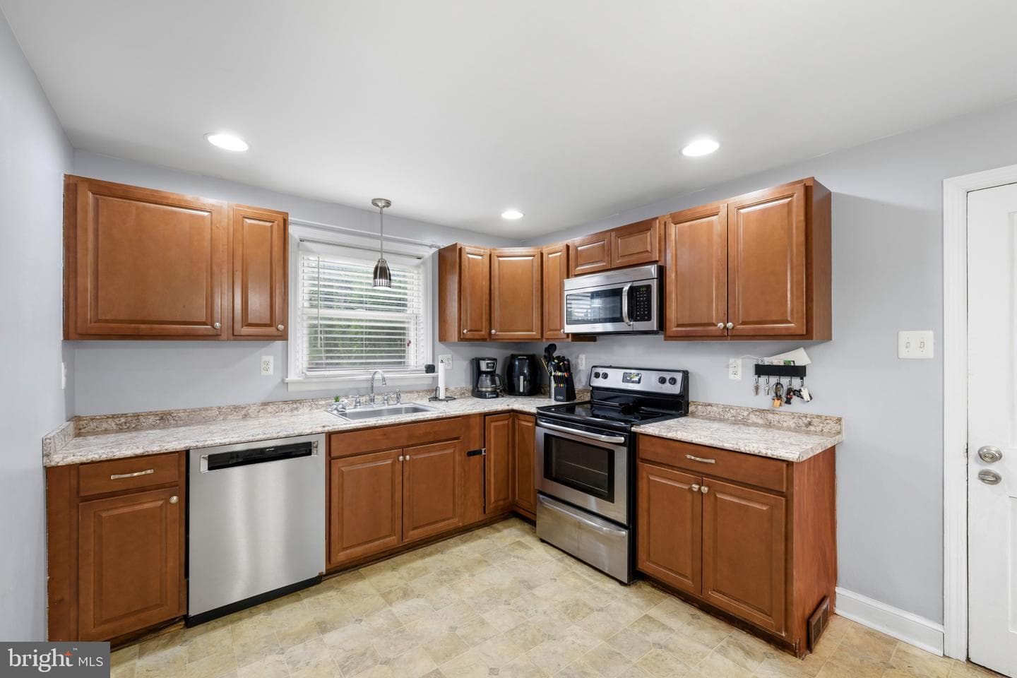 21618 York Road photo 6
