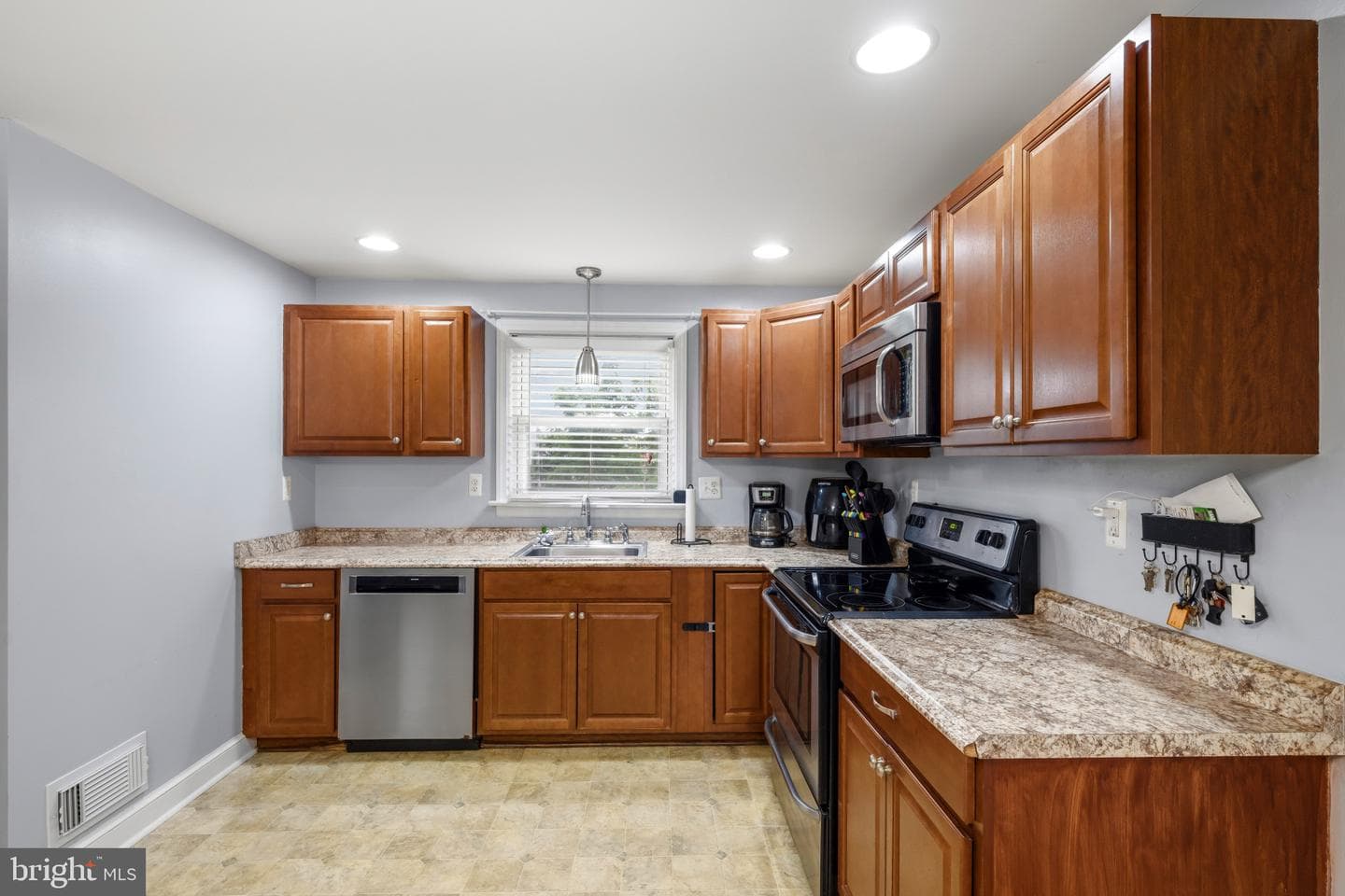 21618 York Road photo 7