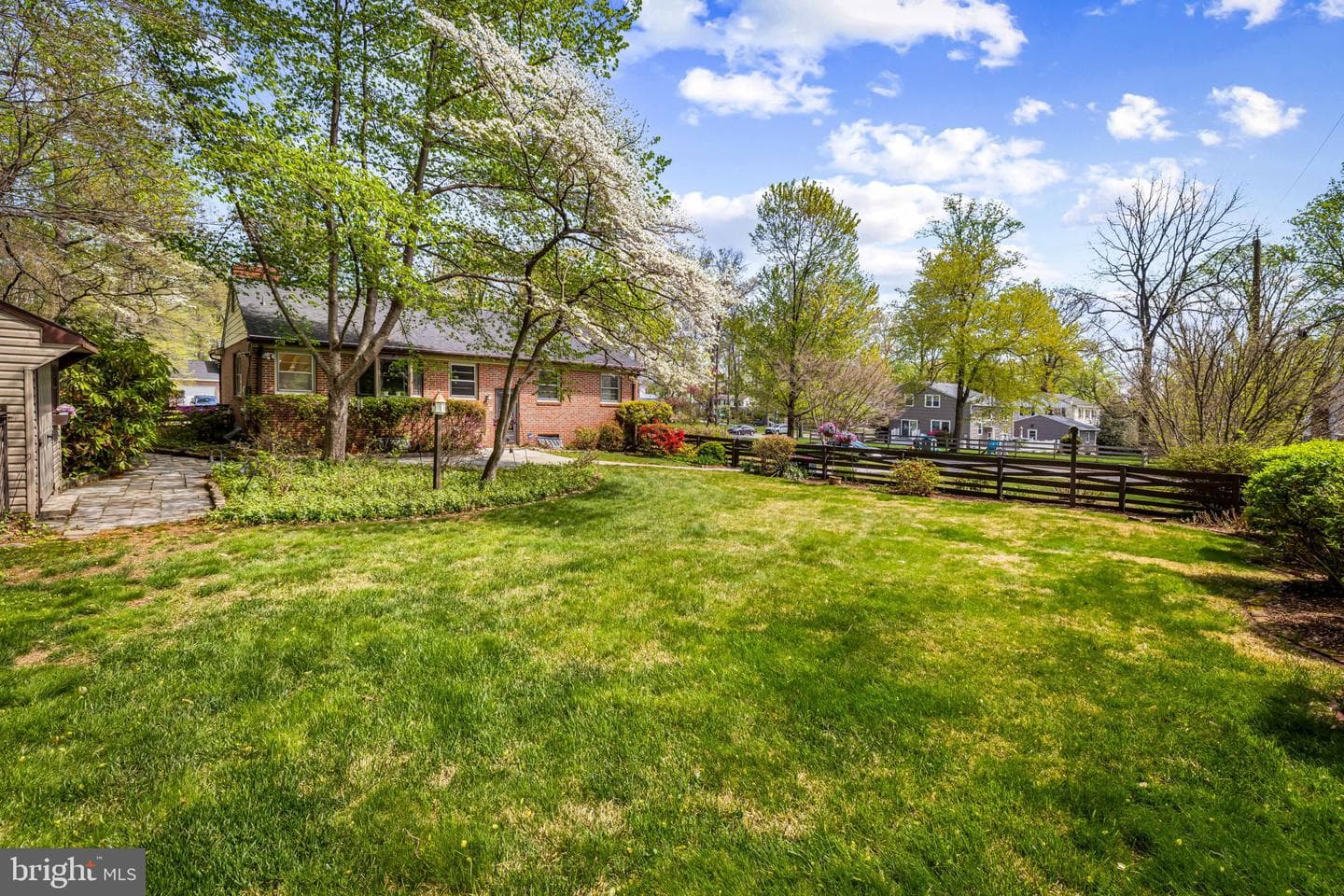 319 Gailridge Road photo 54