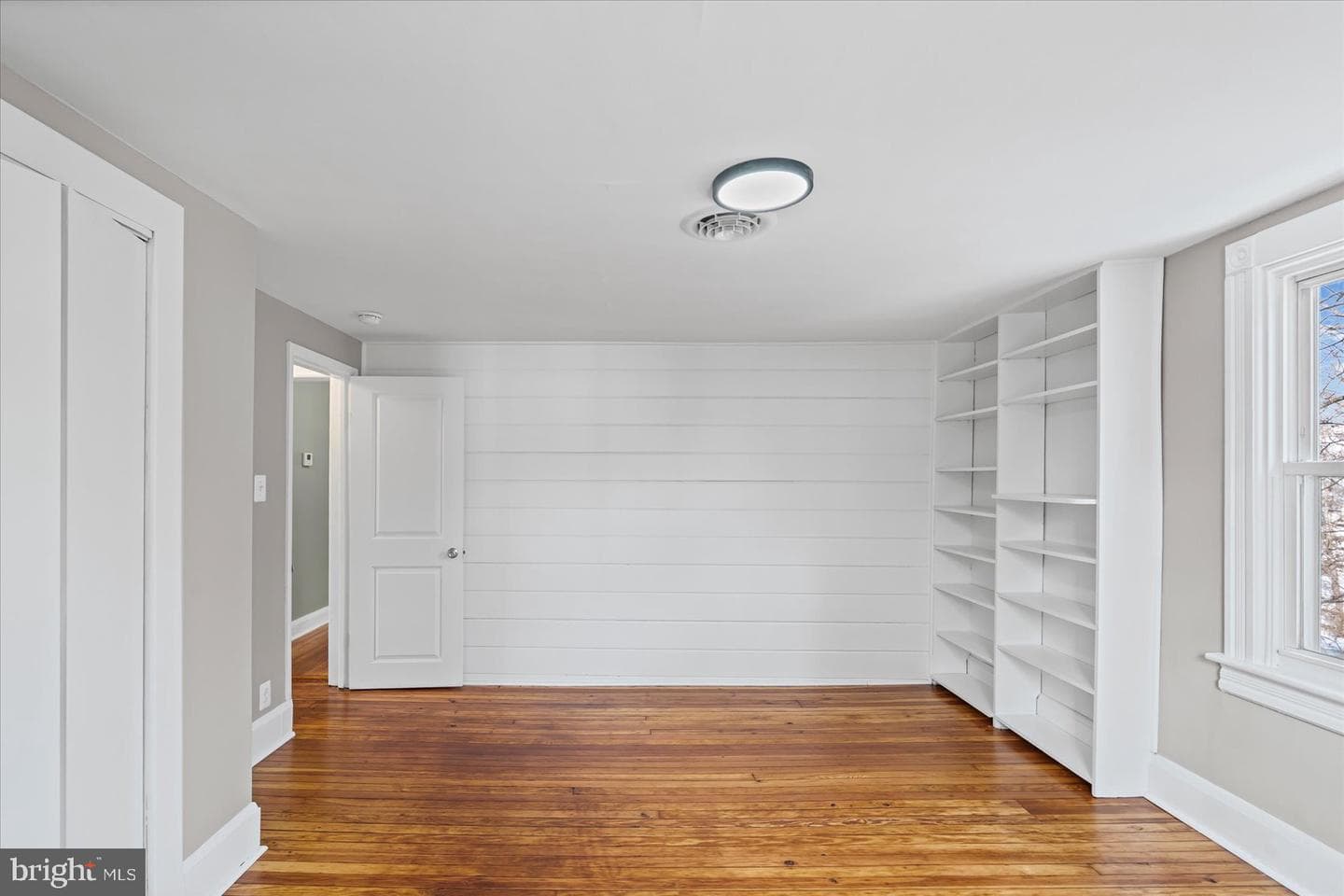 9906 Belair Road photo 32