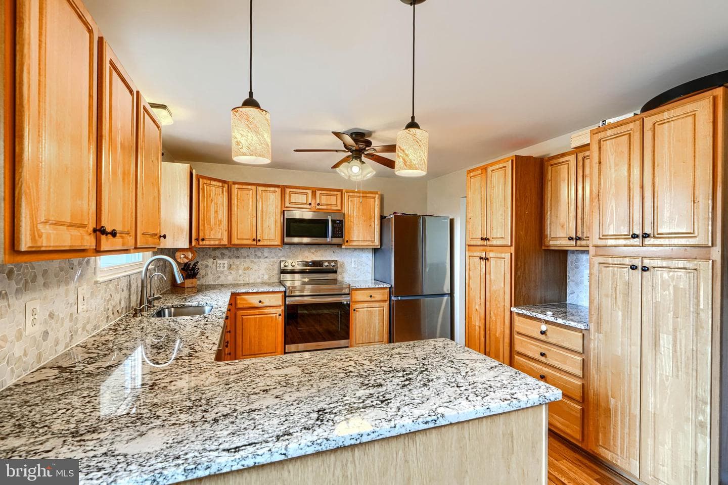 2110 Folkstone Road photo 13