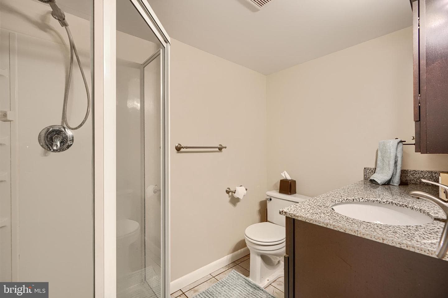 2110 Folkstone Road photo 31