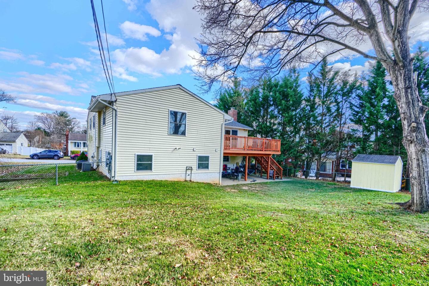 2110 Folkstone Road photo 44