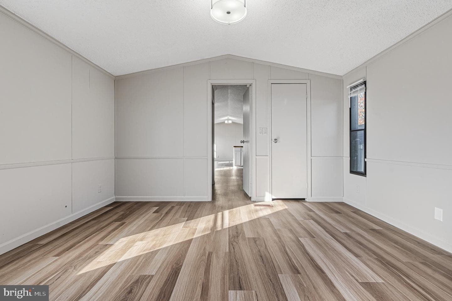 136 Rodeo Circle photo 23