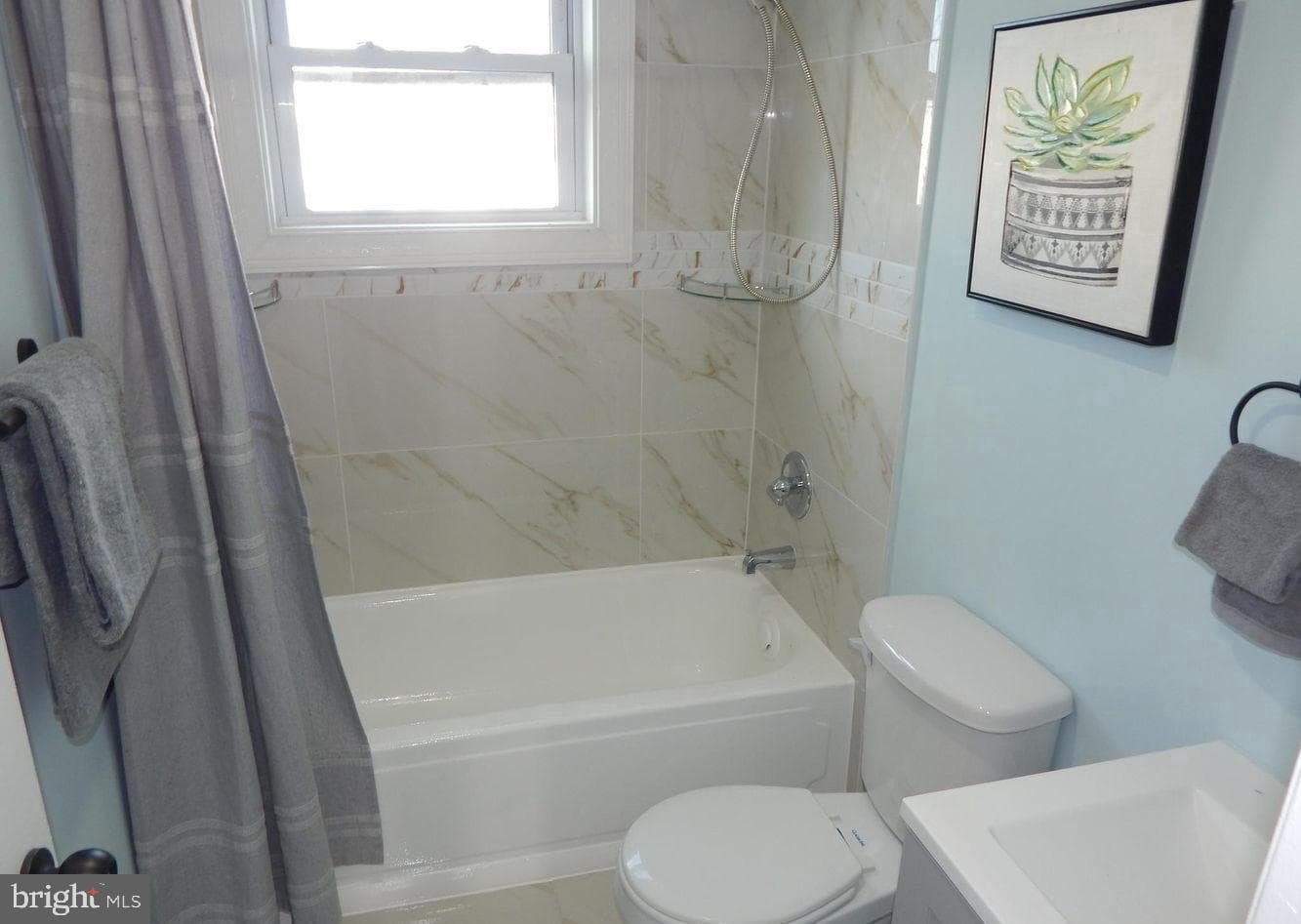 242 Riverview Avenue photo 12