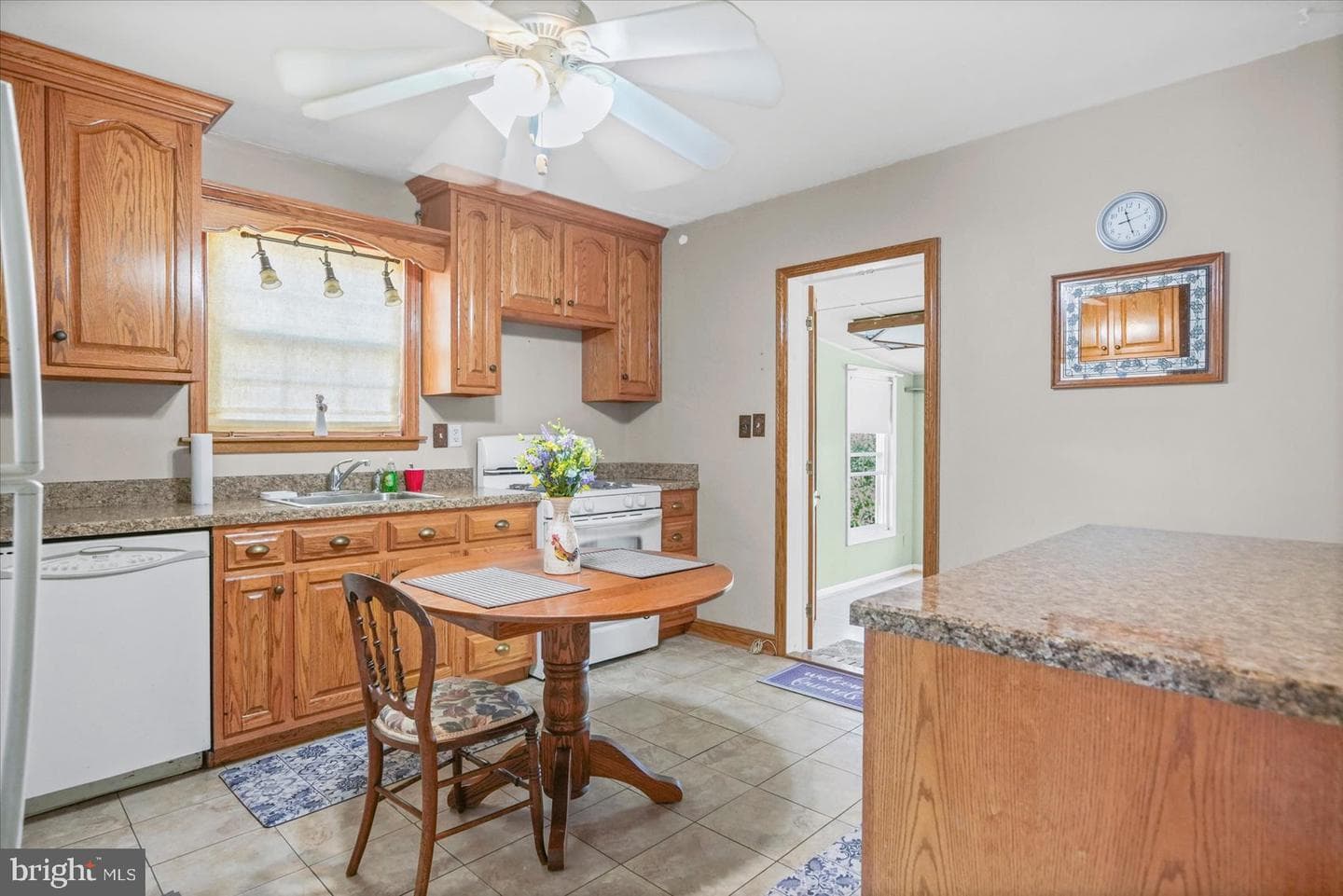 4106 Link Avenue photo 7