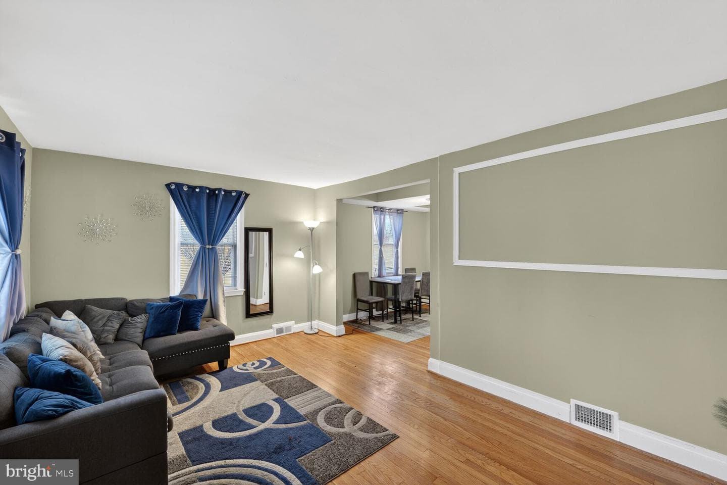 3525 Essex Road photo 4