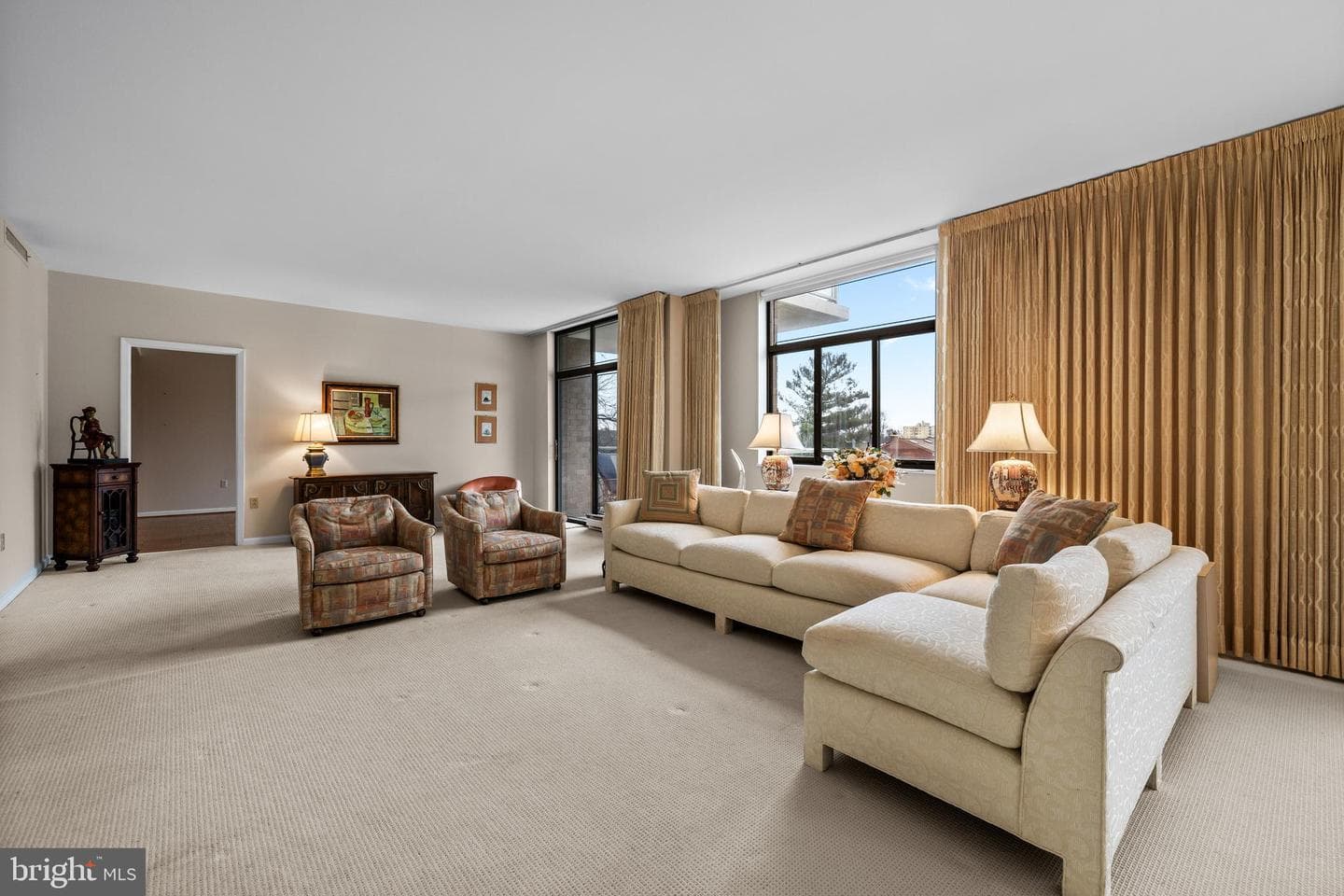 1 Slade Avenue #304 photo 22