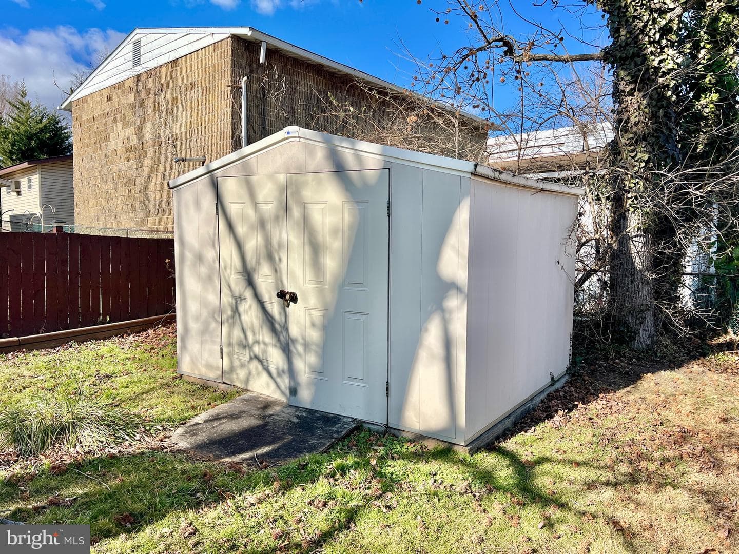 1619 Rosewick Avenue photo 42