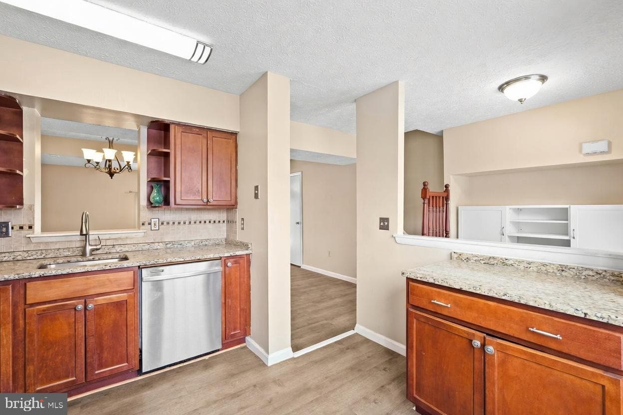 18 Rachel Court photo 4