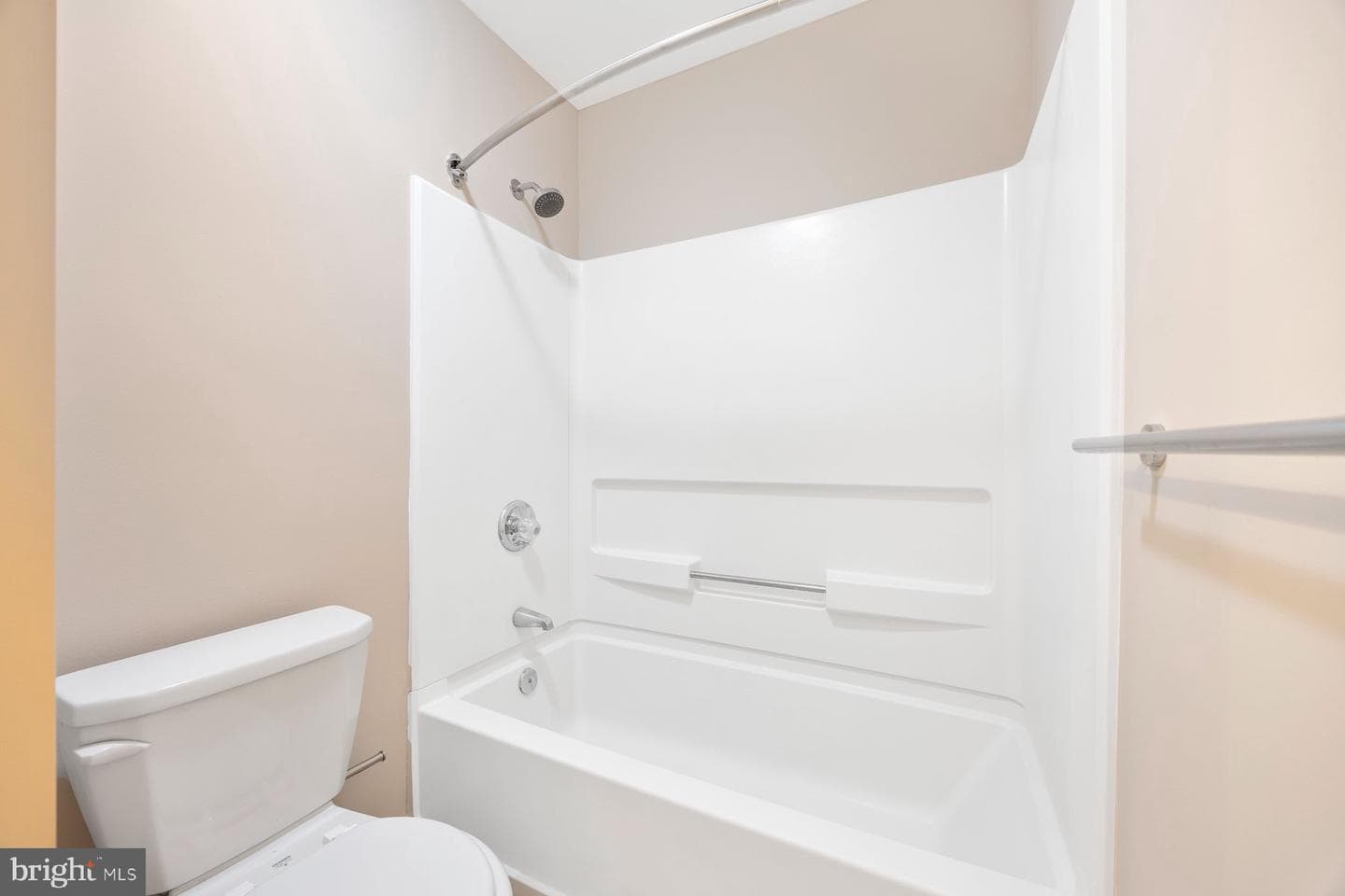 26 Shaftsbury Court #26 photo 31