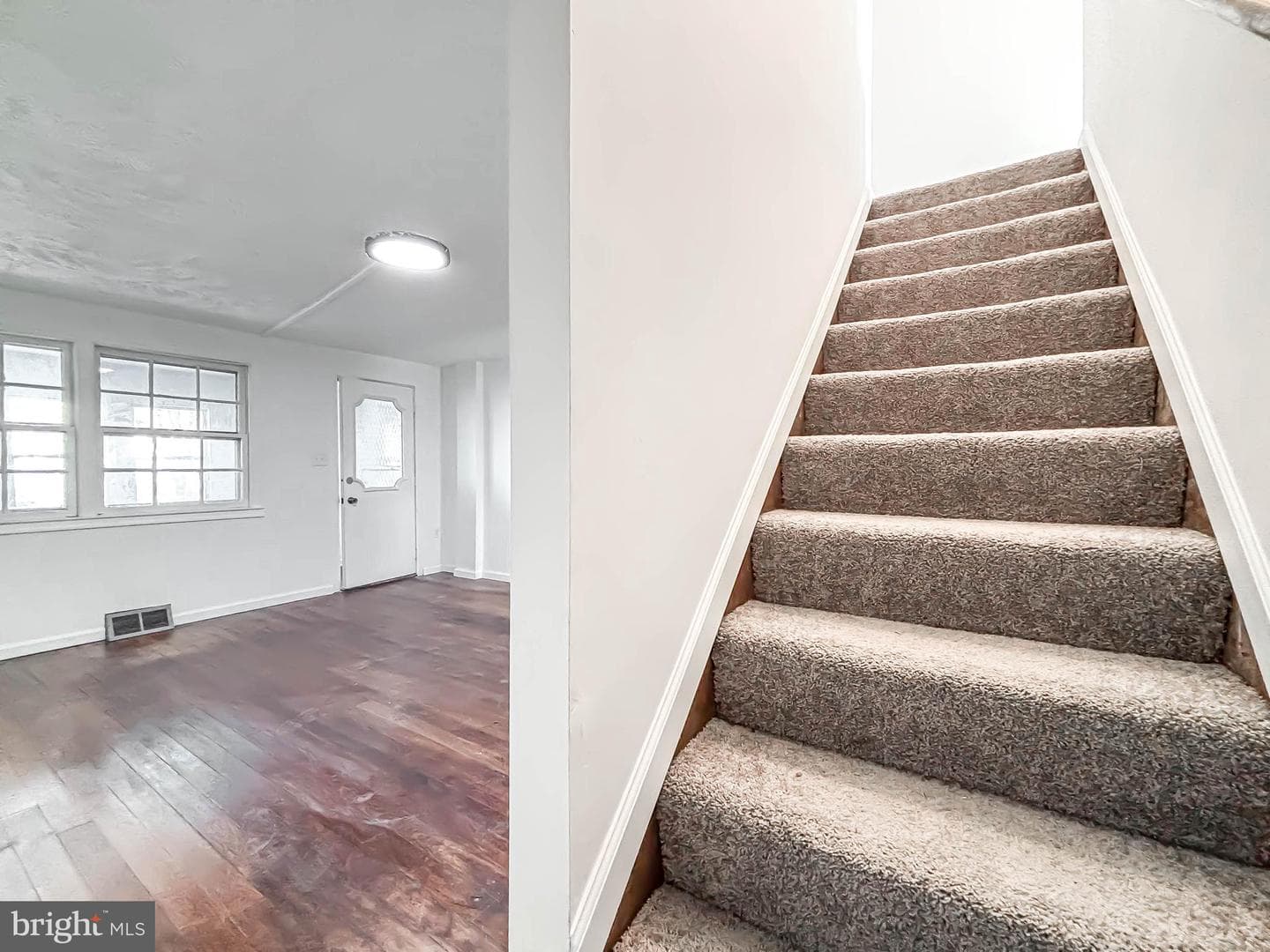 414 Avondale Road photo 11