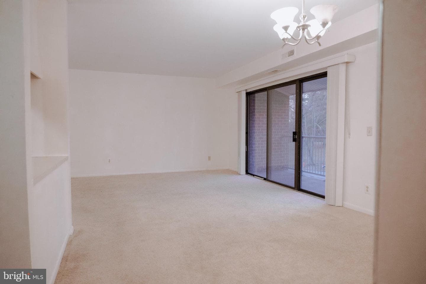 200 Erin Way #204 photo 3