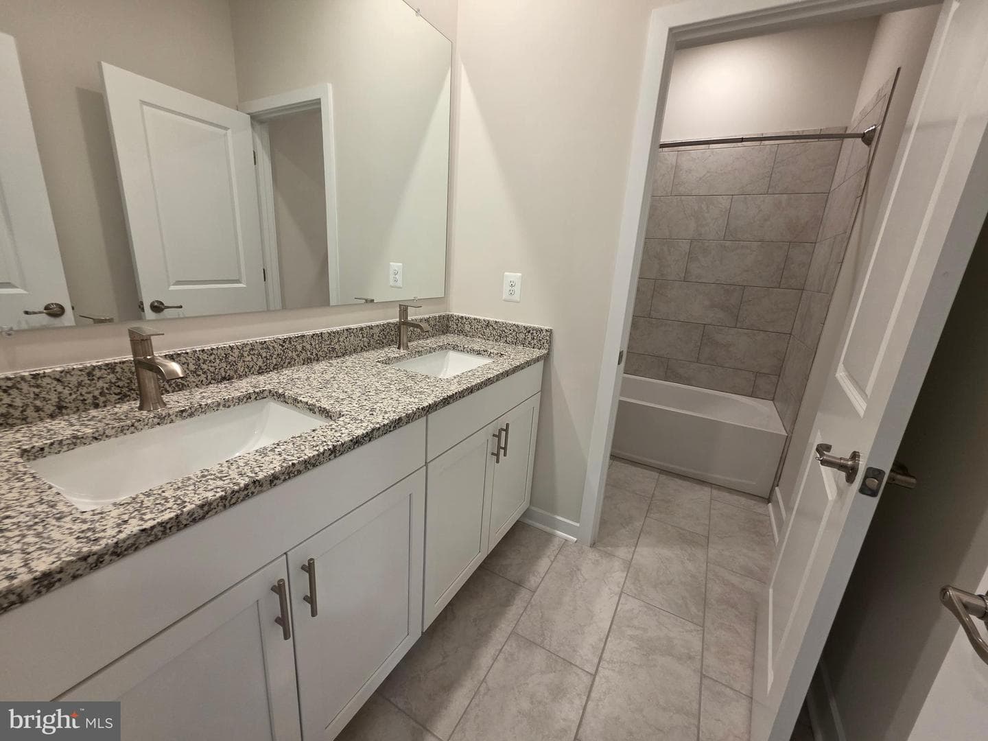 6511 Paddington Street photo 31