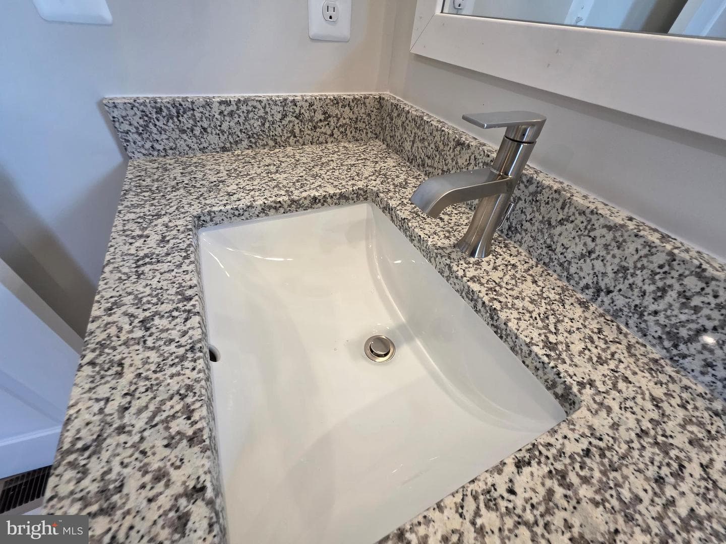 6511 Paddington Street photo 39