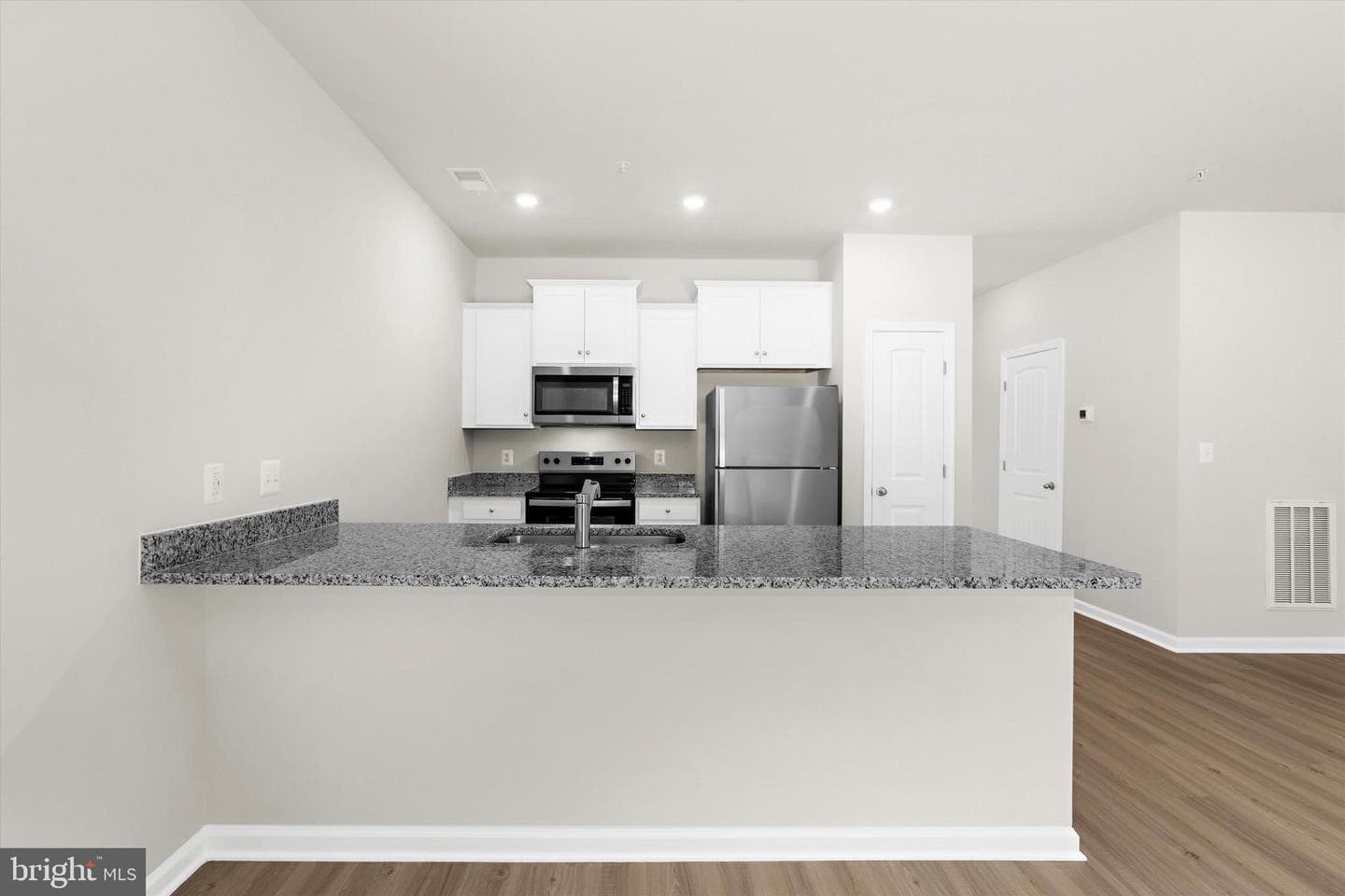 8131 Bartholomew Court photo 17