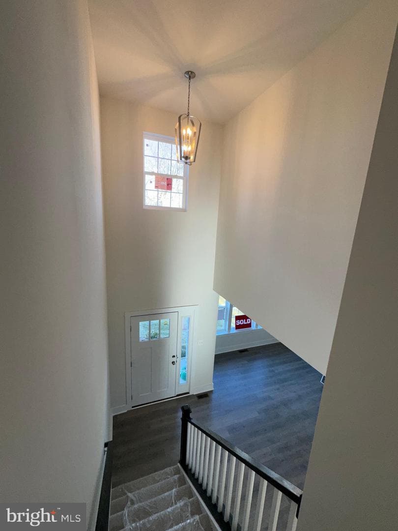 King Avenue photo 22