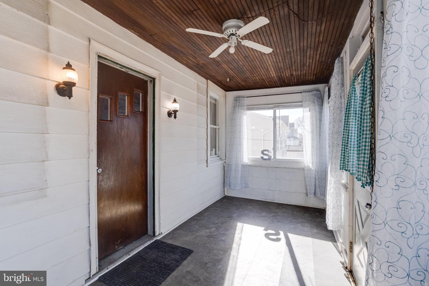 2513 Wagner Avenue photo 4