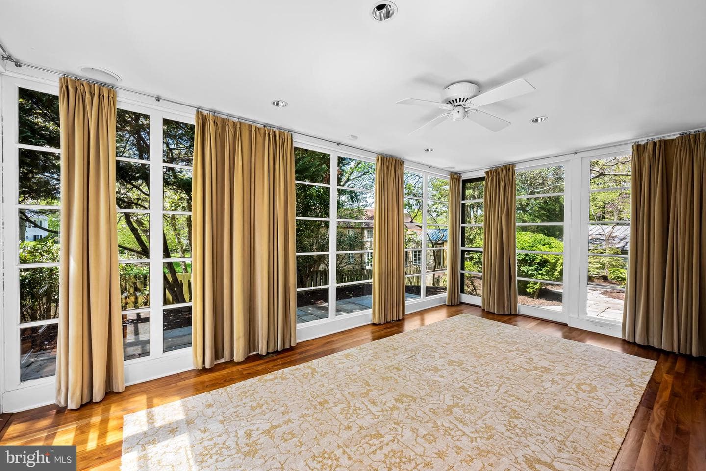 6 Meadow Road photo 22