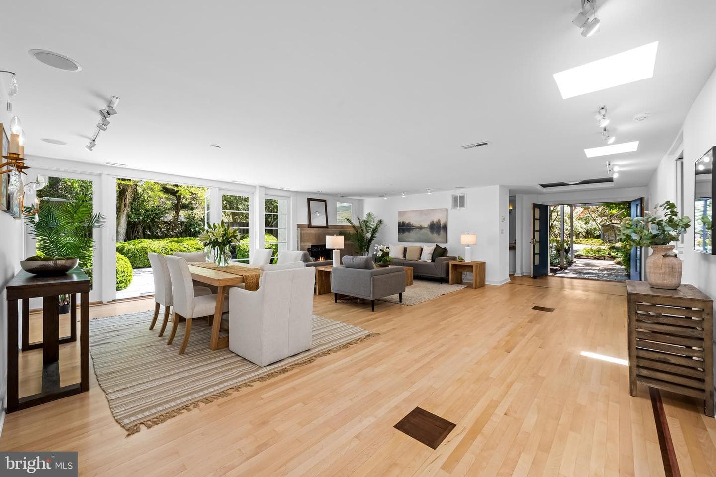 6 Meadow Road photo 5