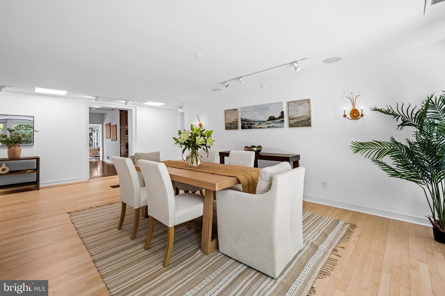 6 Meadow Road photo 9