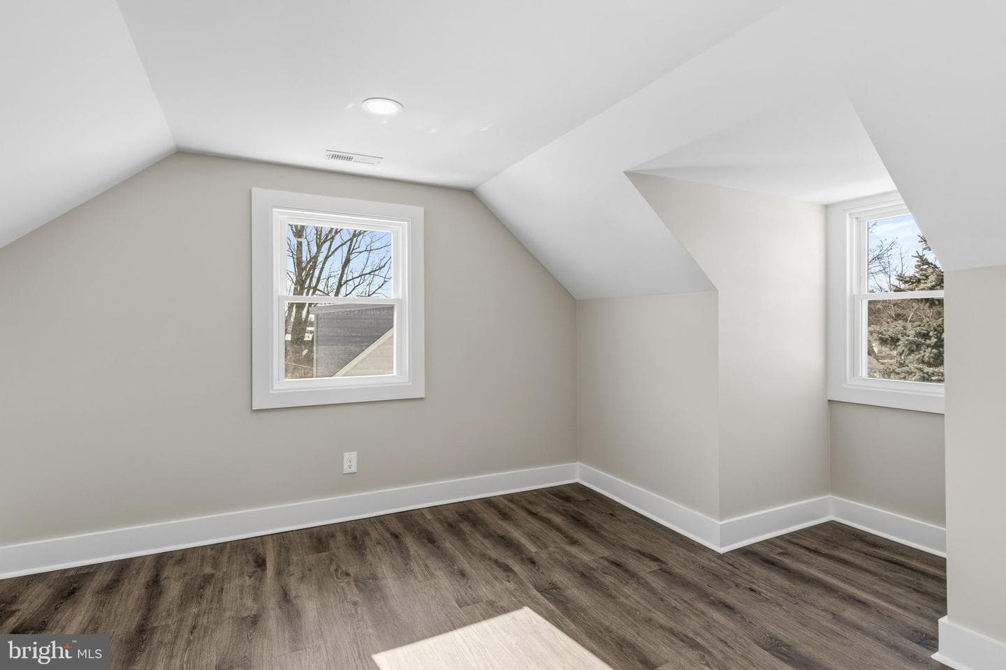 8731 Lackawanna Avenue photo 14