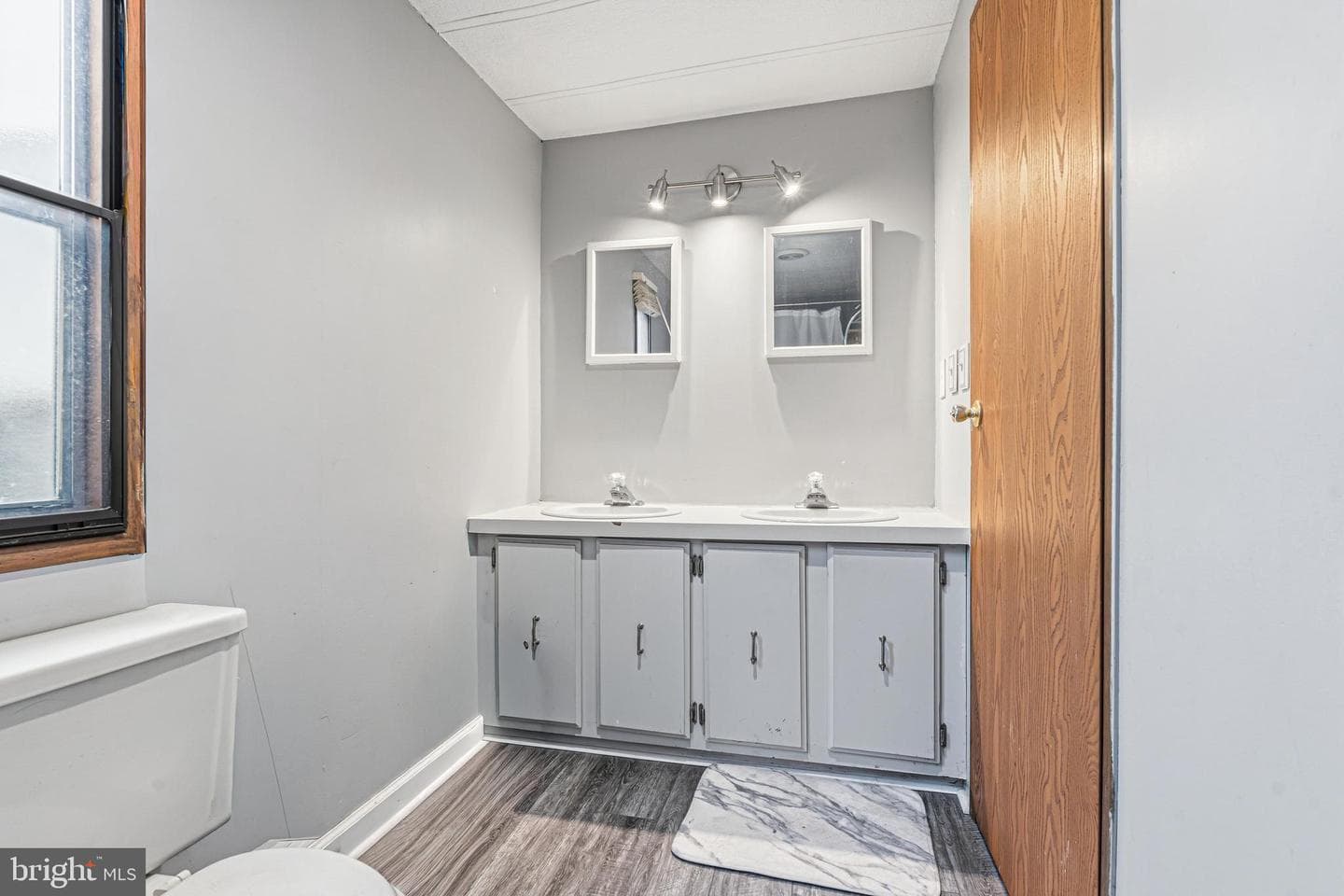 111 Briarwood Road photo 26