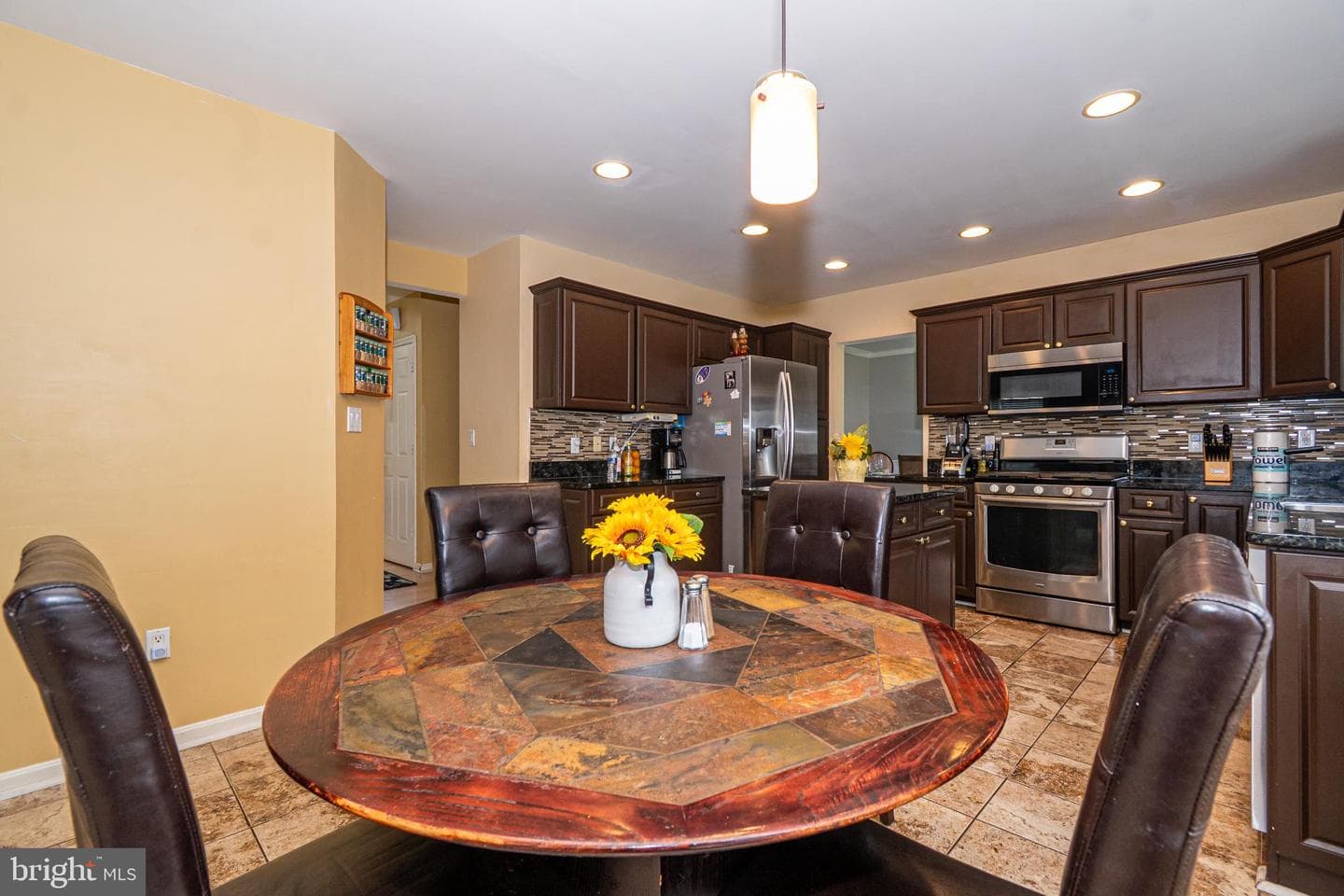 8604 Woodbrook Court photo 13