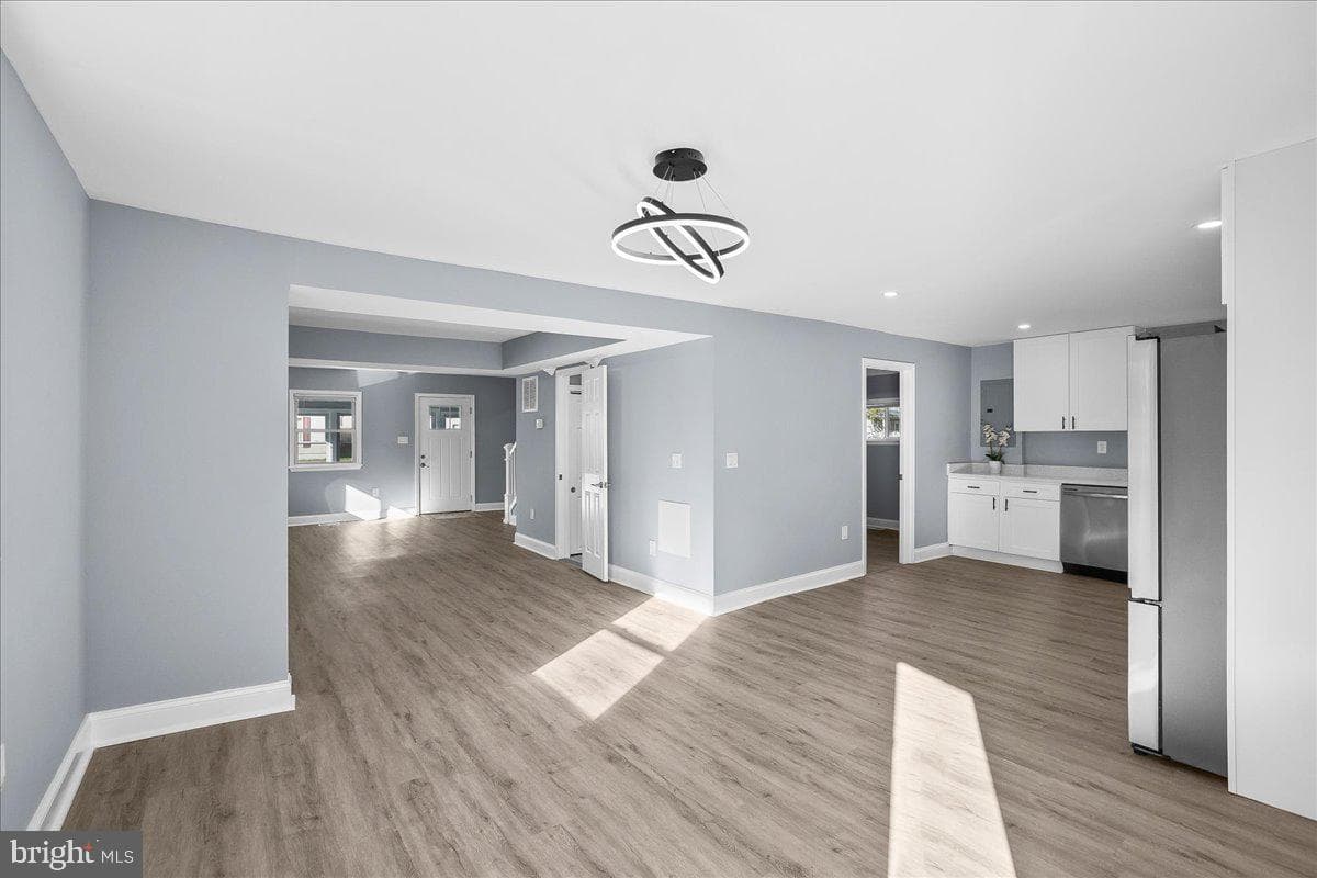 57 Transverse Avenue photo 17