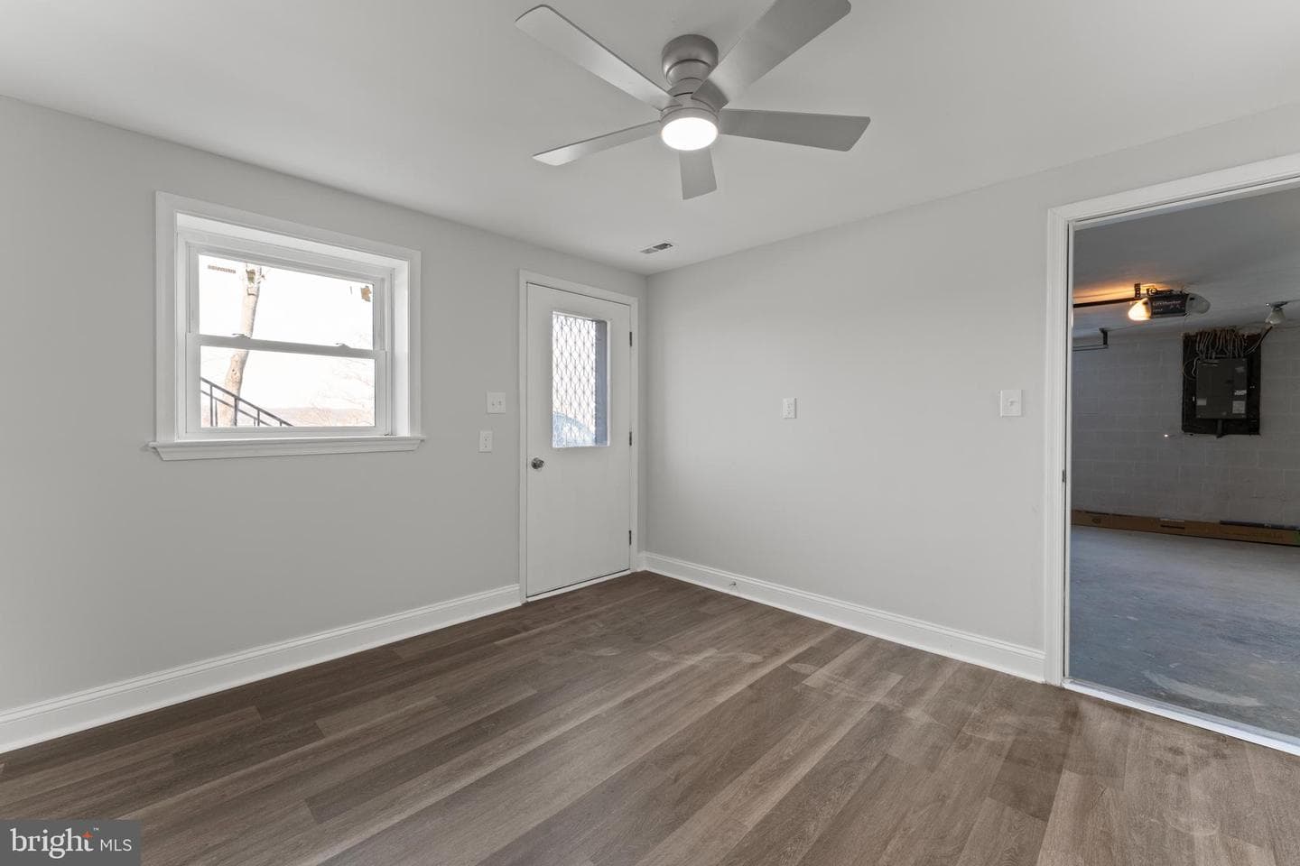103 Gibbons Boulevard photo 37